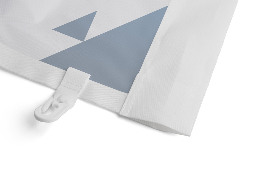 Hoisting flags for poles with banner arm