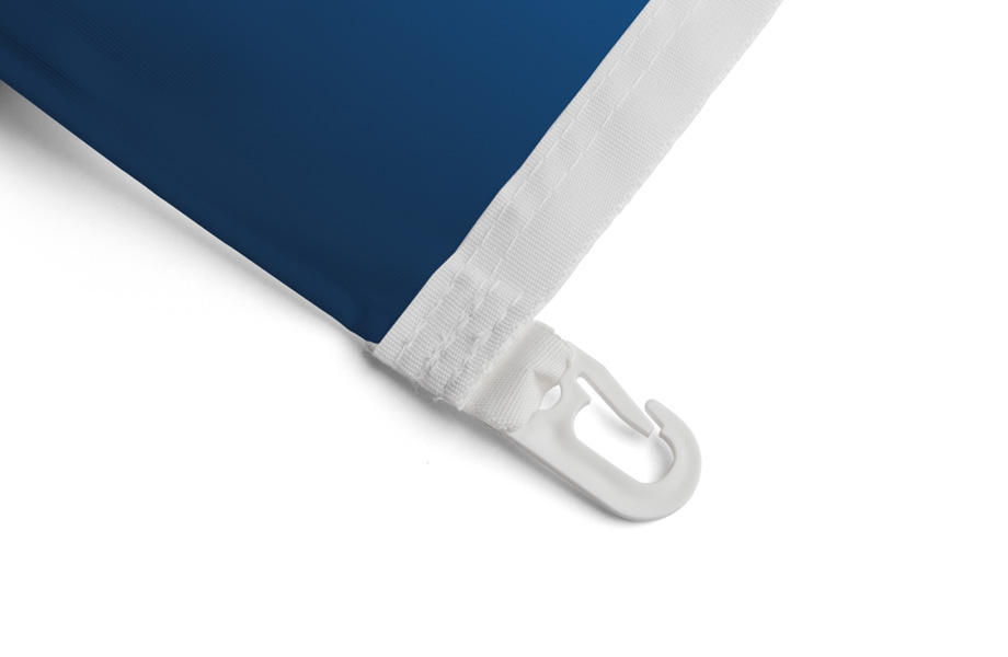 Hoisting flags for poles without side arm